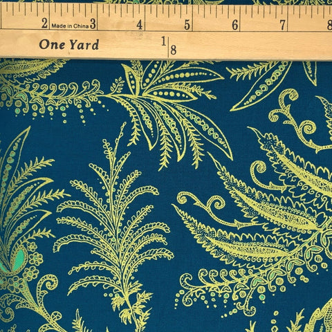 An exotic flower design&nbsp; in shades of teal and gold.