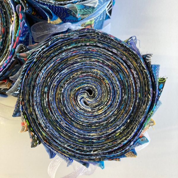 Dreamtime Roll 20 Australian Aboriginal Fabric Strips, blue